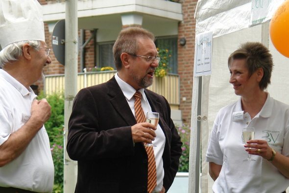 Besuch von Bürgermeister Horst Thiele (Mitte)